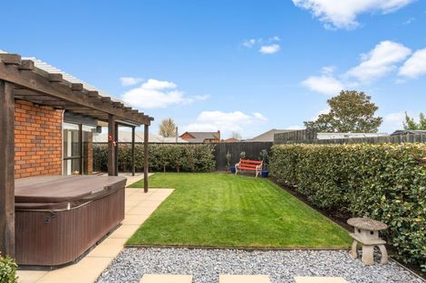 Photo of property in 21 Giles Place, Shirley, Christchurch, 8061