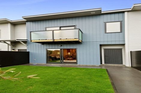 Photo of property in 10/17a Eastglen Road, Glen Eden, Auckland, 0602