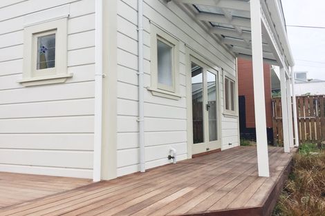 Photo of property in 19 Harbour View Road, Northland, Wellington, 6012