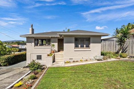 Photo of property in 19 Sherwood Road, Onerahi, Whangarei, 0110