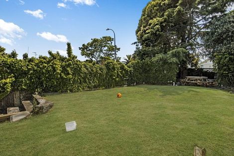 Photo of property in 31 Hobart Crescent, Wattle Downs, Auckland, 2103