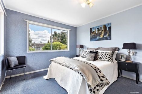 Photo of property in 10 Dallow Place, Henderson, Auckland, 0612