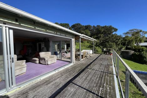 Photo of property in 57 Seaview Road, Piha, New Lynn, 0772