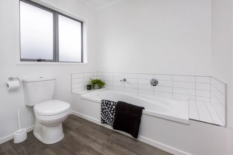 Photo of property in 9 Pattullo Crescent, Wallaceville, Upper Hutt, 5018