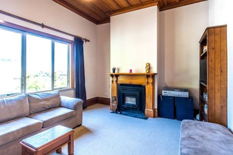 Photo of property in 21 Chaucer Road, Hospital Hill, Napier, 4110