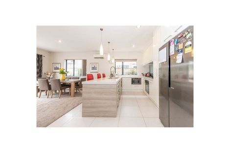 Photo of property in 16 Ballindrait Drive, Flat Bush, Auckland, 2019