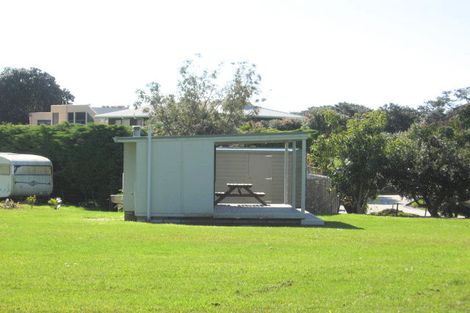 Photo of property in 8 Thompson Place, Opito Bay, Whitianga, 3592