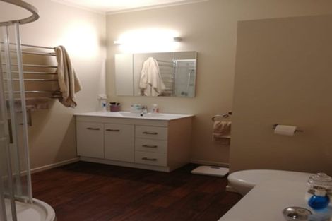 Photo of property in 16 Ropiha Street, Fitzroy, New Plymouth, 4312