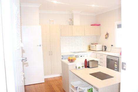 Photo of property in 62 Beauchamp Street, Tawa, Wellington, 5028