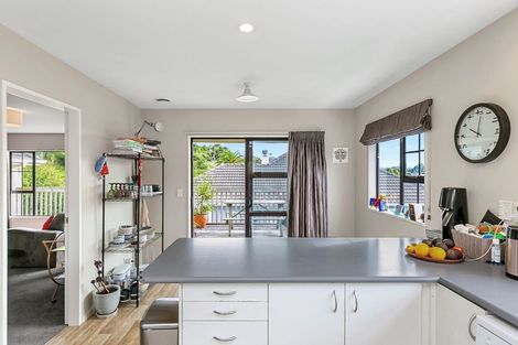 Photo of property in 308 Main Road, Tawa, Wellington, 5028