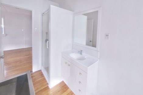 Photo of property in 1/48 Woodside Road, Massey, Auckland, 0614