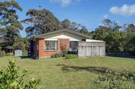 Photo of property in 99 West Harbour Drive, West Harbour, Auckland, 0618