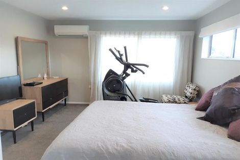 Photo of property in 5 Danden Way, Pukekohe, 2120