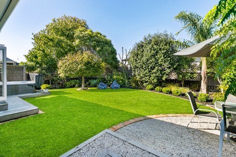 Photo of property in 12 Rheingold Place, Huapai, Kumeu, 0810