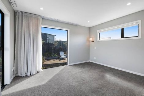 Photo of property in 16 Aquamarine Avenue, Wainui, 0992