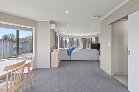 Photo of property in 9 Whitford Place, Rototuna North, Hamilton, 3210