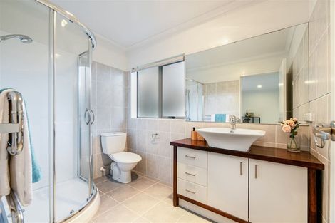 Photo of property in 29 Sapperton Drive, Henderson, Auckland, 0612