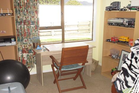 Photo of property in 78 Gray Avenue, Paraparaumu Beach, Paraparaumu, 5032