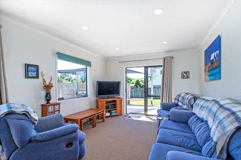 Photo of property in 15 Marlin Street, Whitianga, 3510