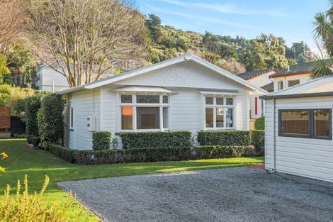 Photo of property in 86 Bowenvale Avenue, Cashmere, Christchurch, 8022