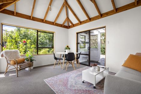 Photo of property in 1/62 Wairoa Road, Narrow Neck, Auckland, 0624