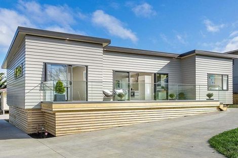 Photo of property in 25a Arrow Road, Forrest Hill, Auckland, 0620