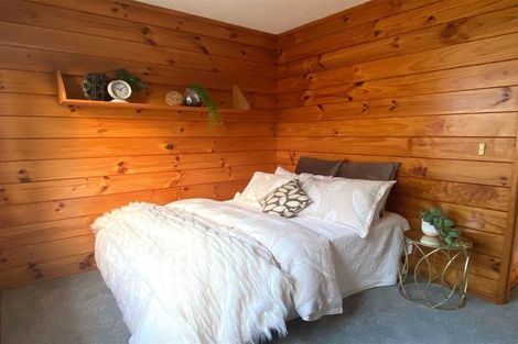 Photo of property in 2/16 Laurina Road, Sunnynook, Auckland, 0620