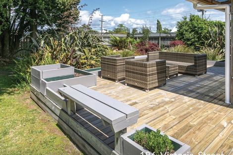 Photo of property in 186 Victoria Street, Coromandel, 3506