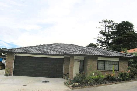 Photo of property in 19 Shah Place, Glen Eden, Auckland, 0602