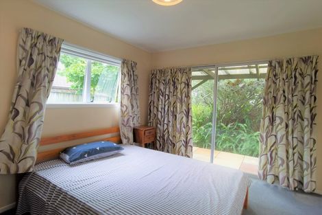 Photo of property in 228 Whitney Street, Blockhouse Bay, Auckland, 0600