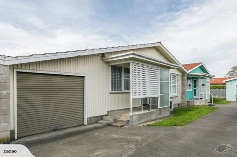Photo of property in 2/502 Saint Aubyn, Hastings, 4122