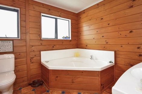 Photo of property in 7 Oraka Road, Mahia, Nuhaka, 4198