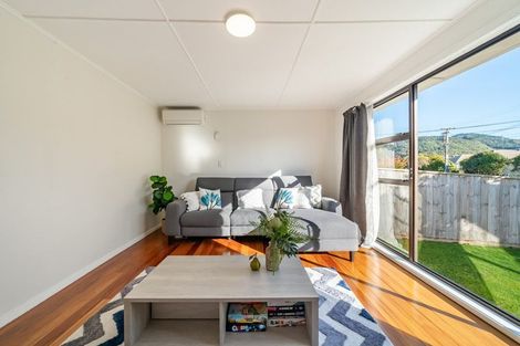 Photo of property in 19 Sheridan Crescent, Trentham, Upper Hutt, 5018