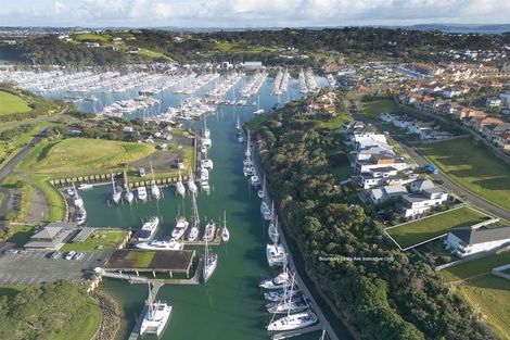 Photo of property in 100 Voyager Drive, Gulf Harbour, Whangaparaoa, 0930