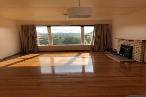 Photo of property in 77 Sherwood Road, Onerahi, Whangarei, 0110