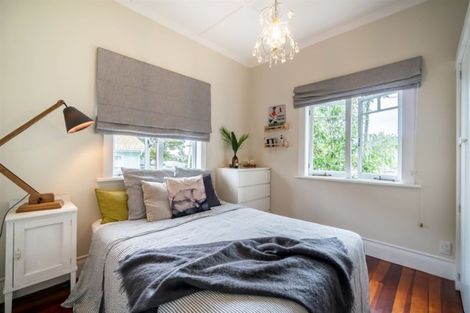 Photo of property in 1/34 Gladstone Road, Northcote, Auckland, 0627