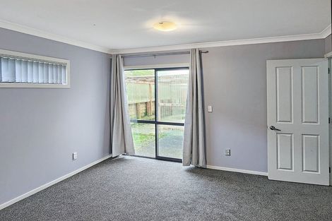 Photo of property in 52 Aotea Drive, Aotea, Porirua, 5024