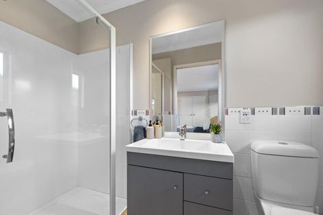 Photo of property in 11 Hinton Place, Pyes Pa, Tauranga, 3112