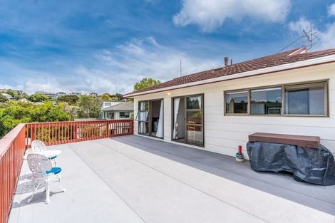 Photo of property in 134 Chelsea View Drive, Chatswood, Auckland, 0626