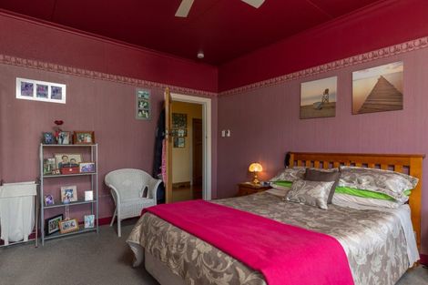 Photo of property in 7 Broadway, Picton, 7220