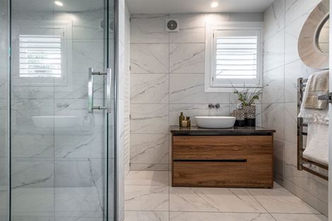 Photo of property in 74 Bleakhouse Road, Howick, Auckland, 2014