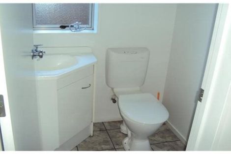 Photo of property in 49 Lyndon Street, Riccarton, Christchurch, 8041