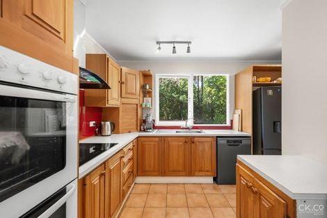 Photo of property in 18 Harbour View Road, Harbour View, Lower Hutt, 5010