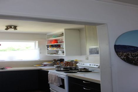 Photo of property in 1/2 Tiri Tiri Road, Birkdale, Auckland, 0626