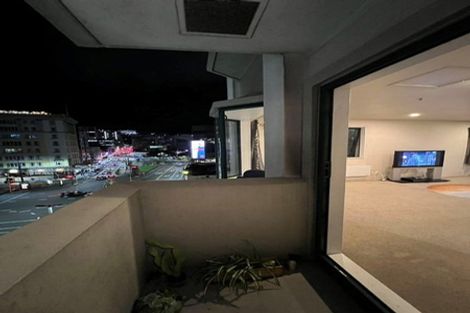 Photo of property in Courtenay Apartments, 504/120 Courtenay Place, Te Aro, Wellington, 6011