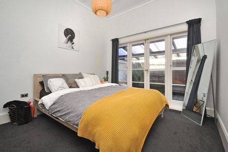 Photo of property in 47 View Road, Henderson, Auckland, 0612