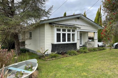 Photo of property in 46 Beach Haven Road, Beach Haven, Auckland, 0626