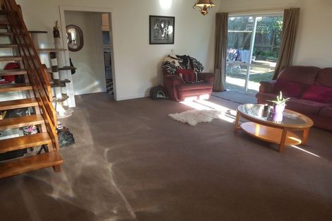 Photo of property in 2/7 Avonhead Road, Avonhead, Christchurch, 8042