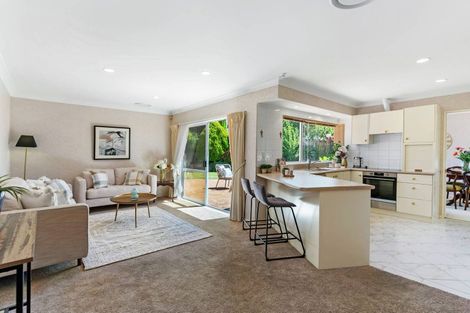 Photo of property in 10 Yarlside Place, Northpark, Auckland, 2013