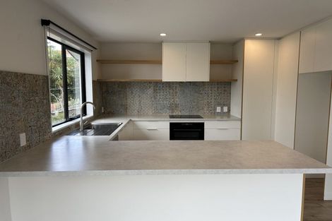 Photo of property in 49 Moncks Spur Road, Redcliffs, Christchurch, 8081